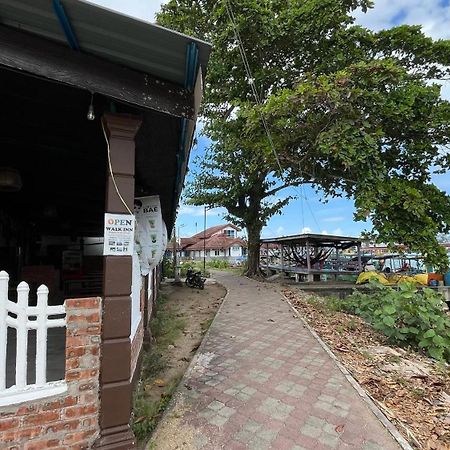 Roomstay By Abe Cottage Kampung Kuala Besut Exteriér fotografie